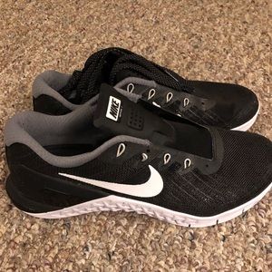 Nike Metcon 3 Women’s 9.5 Black White Training